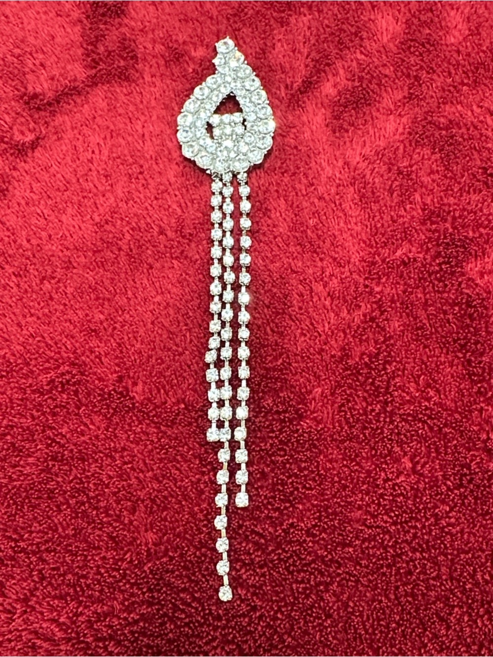 Crystal Teardrop Dangle brooch in Clear Silver